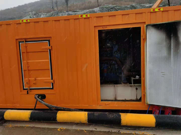 大方发电机出租 柴油发电机组电压低报警怎么办？