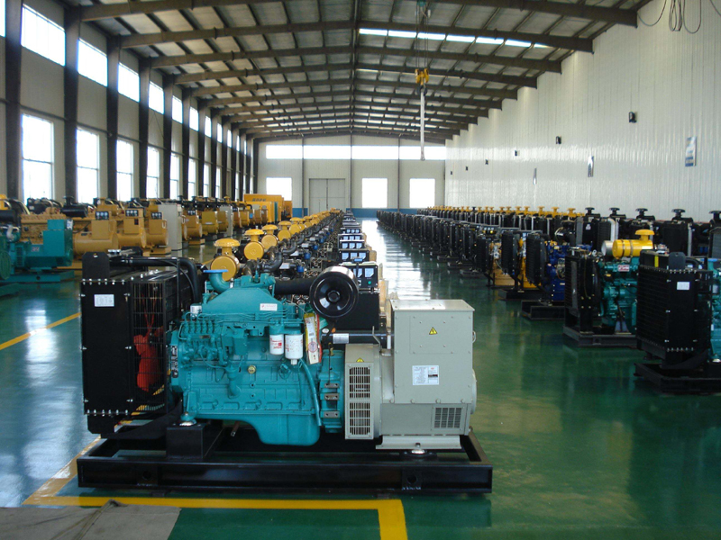 大方租赁发电机-柴油发电机组冒蓝烟、冒黑烟、冒白烟故障分析