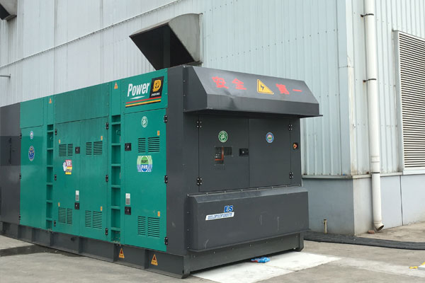 大方燃油滤清器的更换流程是怎样的？