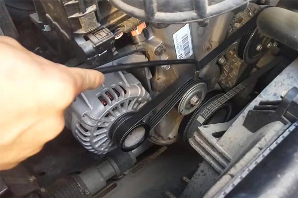 大方转速传感器的工作原理是什么？