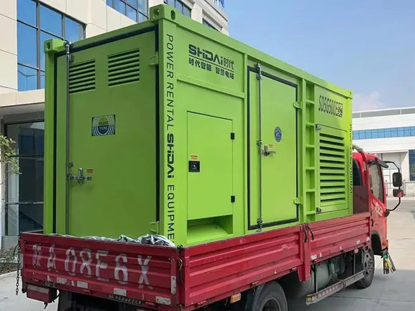 大方更换水冷式机油散热器的密封件时，如何选择合适的密封胶？