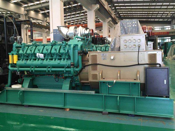 大方除了测量电瓶电压，还有哪些方法可以判断柴油发电机的充电系统是否正常？